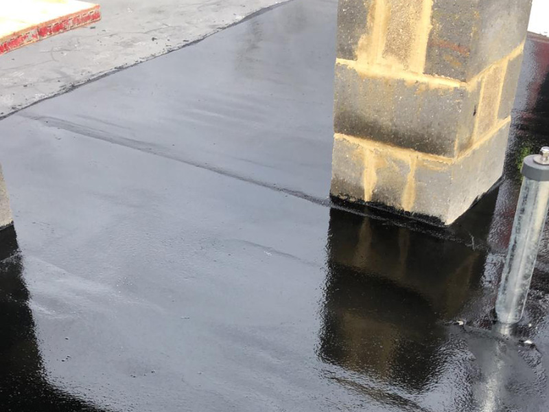 Mastic asphalt screed for roof and deck projects