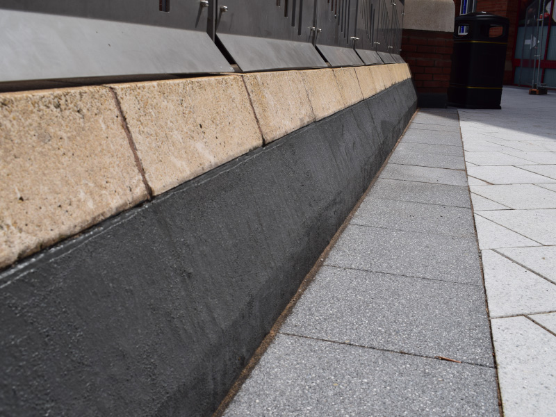 Fast-track roof screed installation with IKO Permascreed LI