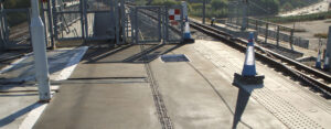 Fast-track screed installation for roof and deck projects
