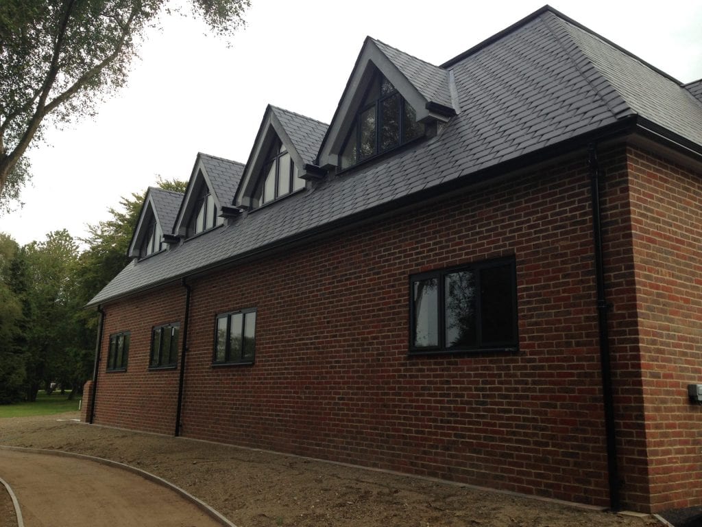 Photo of the Kingswood Golf Club, Surrey IKOslate roofing system