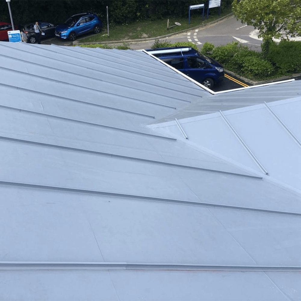 Photo of the St Mary & St Giles Junior School, Milton Keynes IKO Armourplan P roofing system