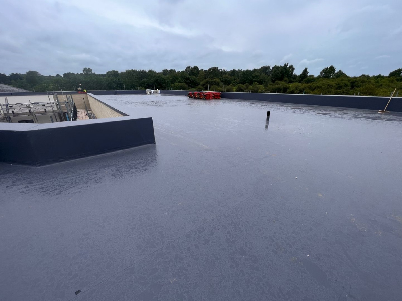 Photo of the IKO Armourplan PSG and P single ply membrane systems installed at Cygnet Hospital in Sherwood, Nottinghamshire