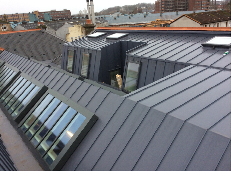 Photo of the IKO Armourplan P single ply membrane roofing system with standing seam effect waterproofing at Holmlea Primary School in Glasgow